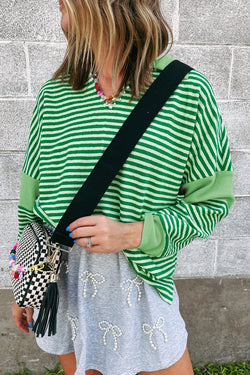 Ample wide patchwork with green stripes and V -neck