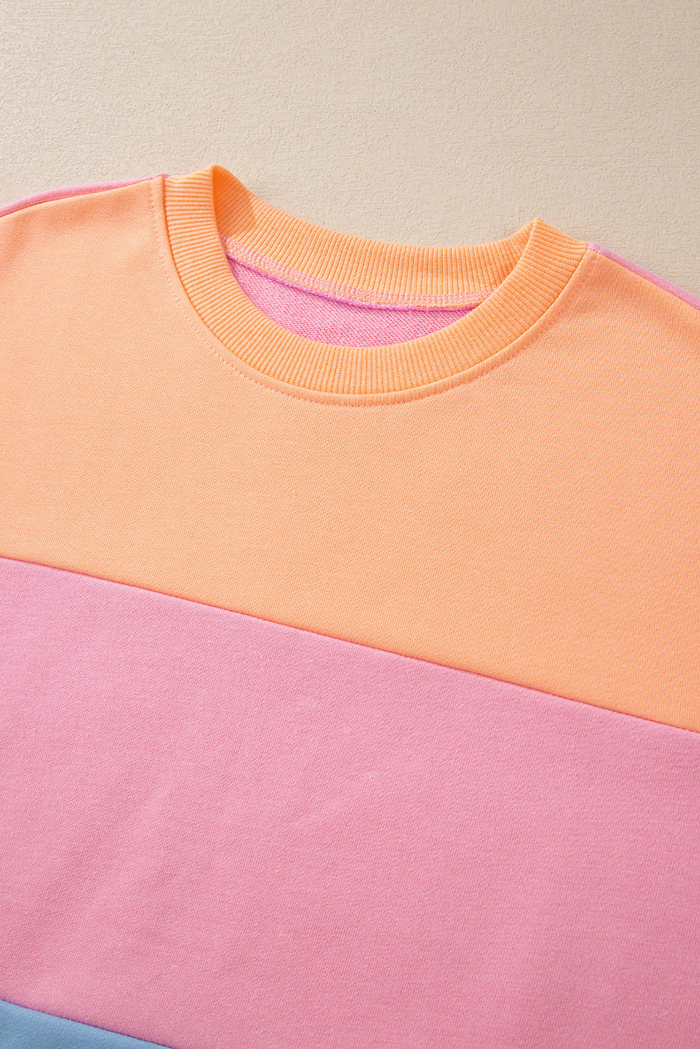 Sky blue sweatshirt with drooping shoulders *