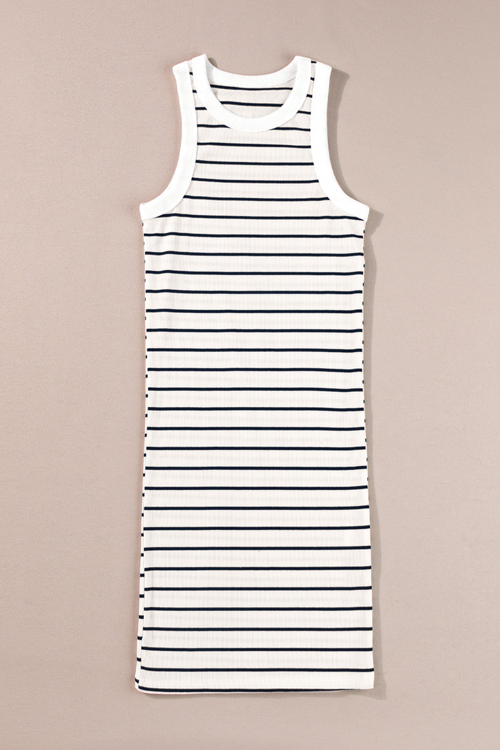 Mini-robe débardeur en tricot côtelé *
