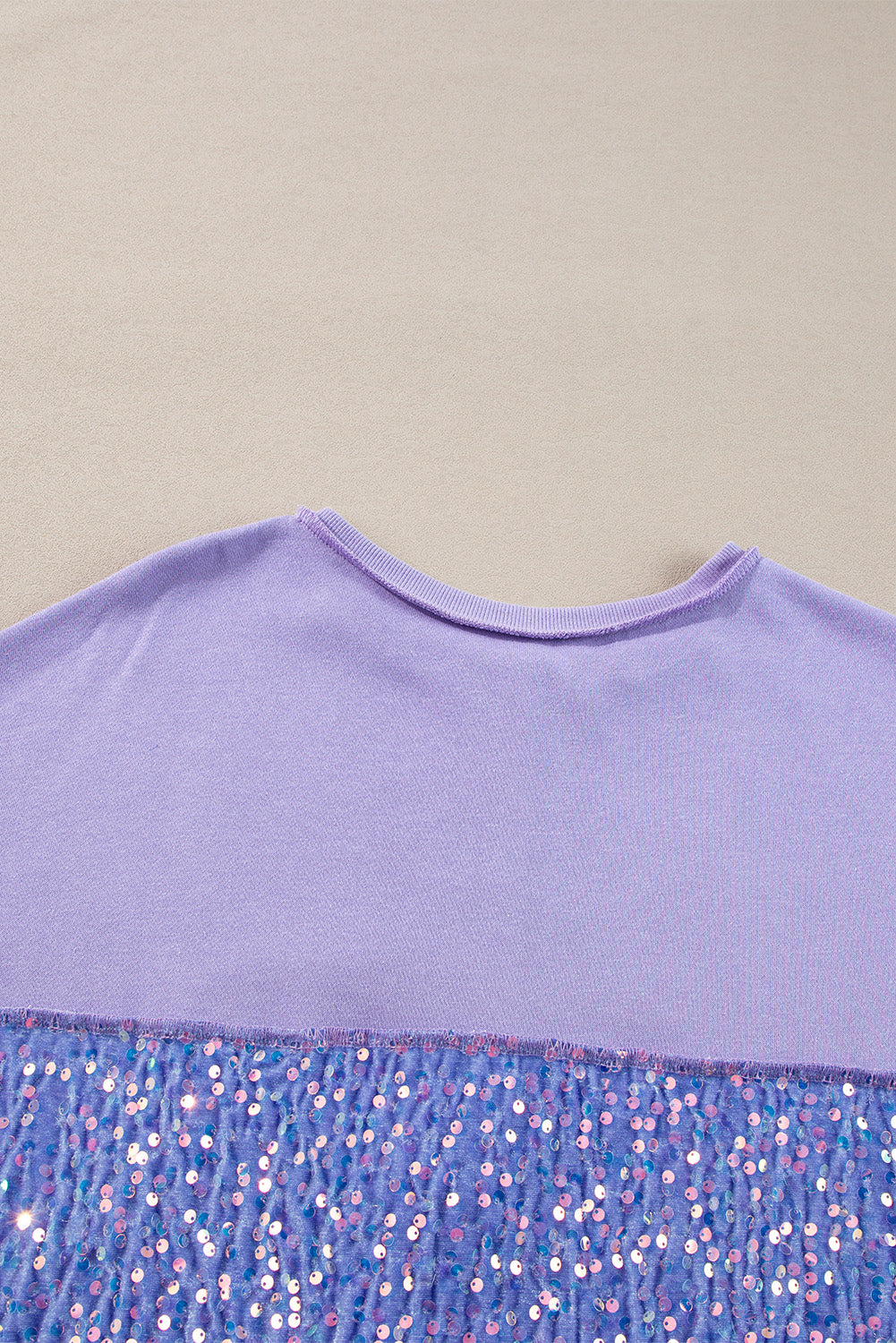 Sudadera Henley Lilas Henley con Paillettes y High and Bas