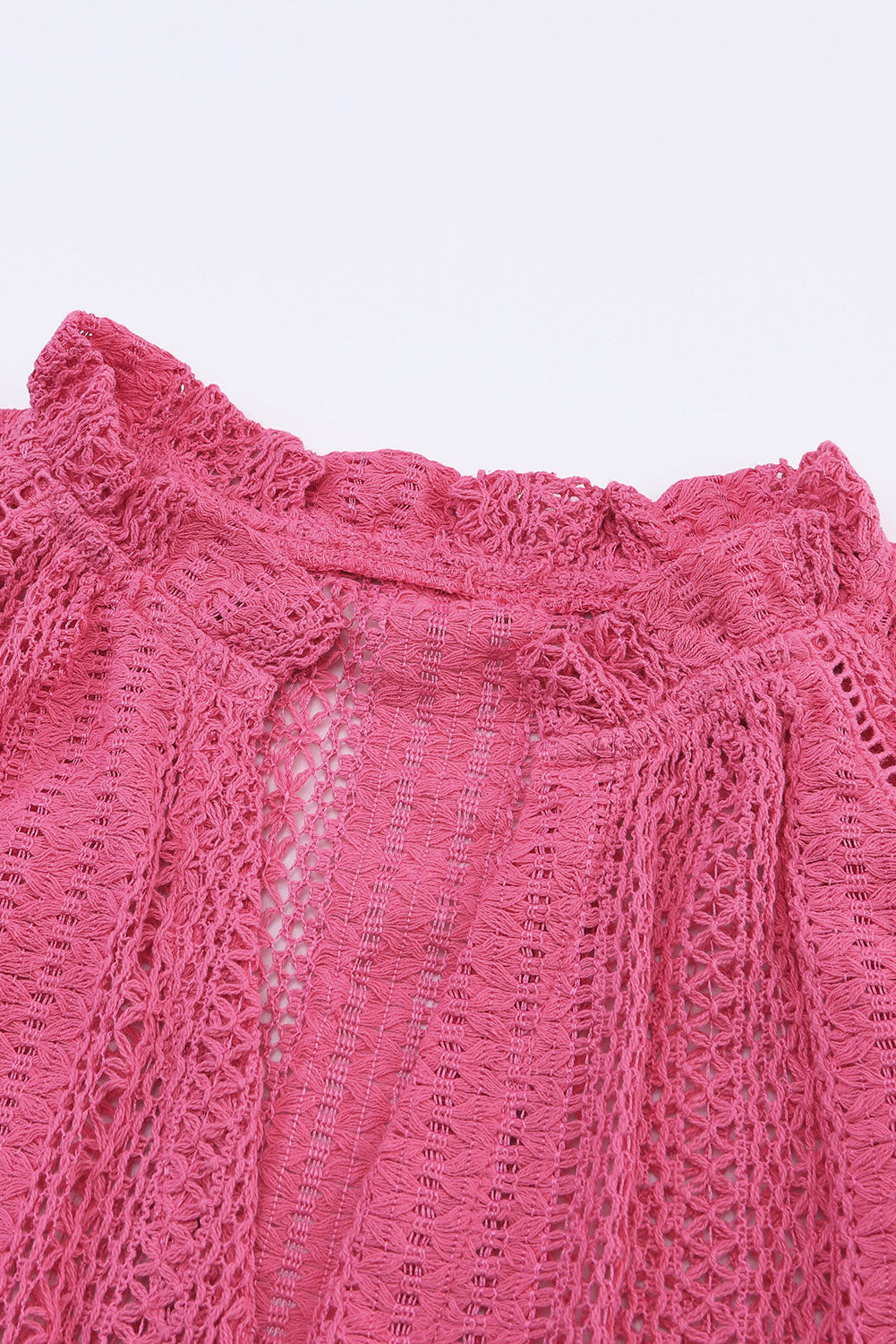 Chemise en dentelle boutonnée à manches longues et col en V rose