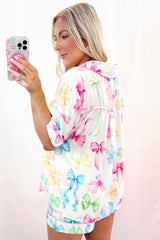 Ensemble pyjama blanc avec chemise boutonnée et short taille haute imprimé nœud papillon-A WOMAN WE LOVE