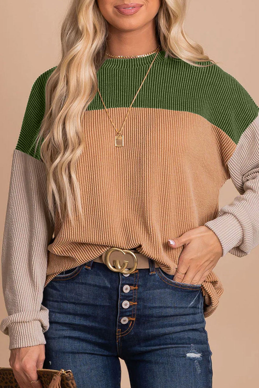 Highly ribbed with long sleeves *