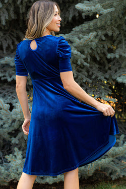 Voile blue velvet ruched mini dress with pockets and short sleeves