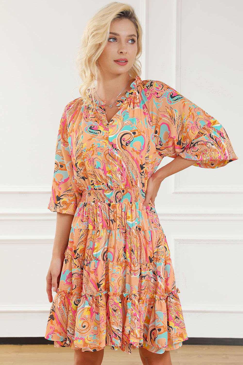 Vestido con tintineo de estampado multicolor paisley