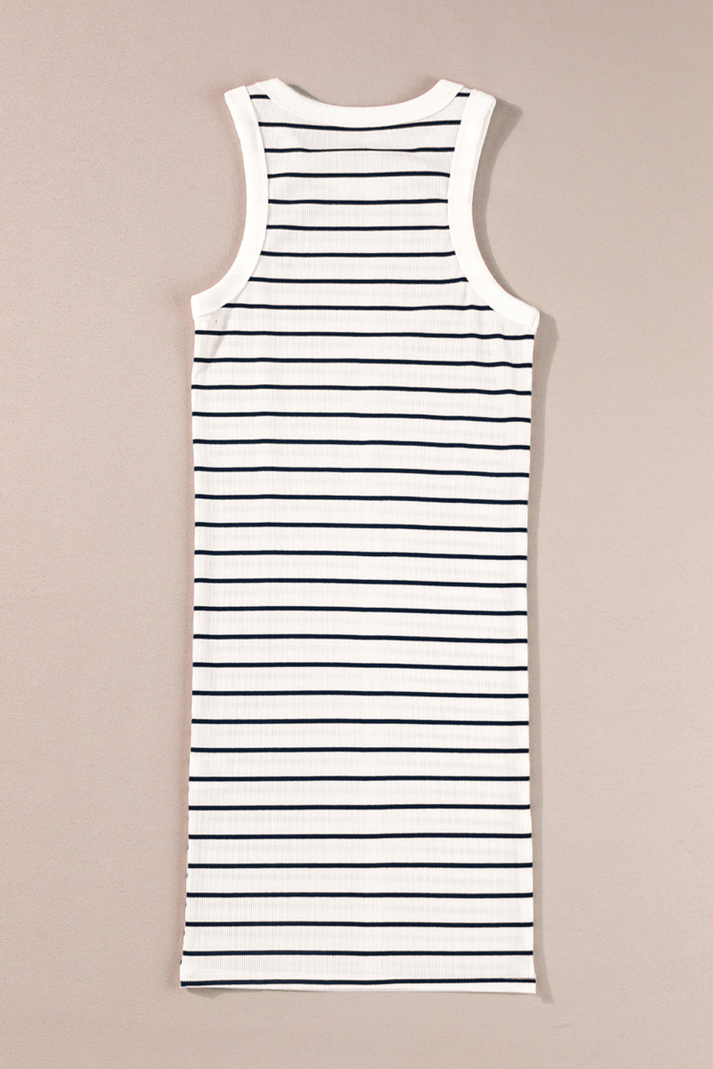Mini-robe débardeur en tricot côtelé *