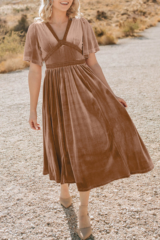 Long flowing dress in chestnut velvet, V-neck, short sleeves, empire waist