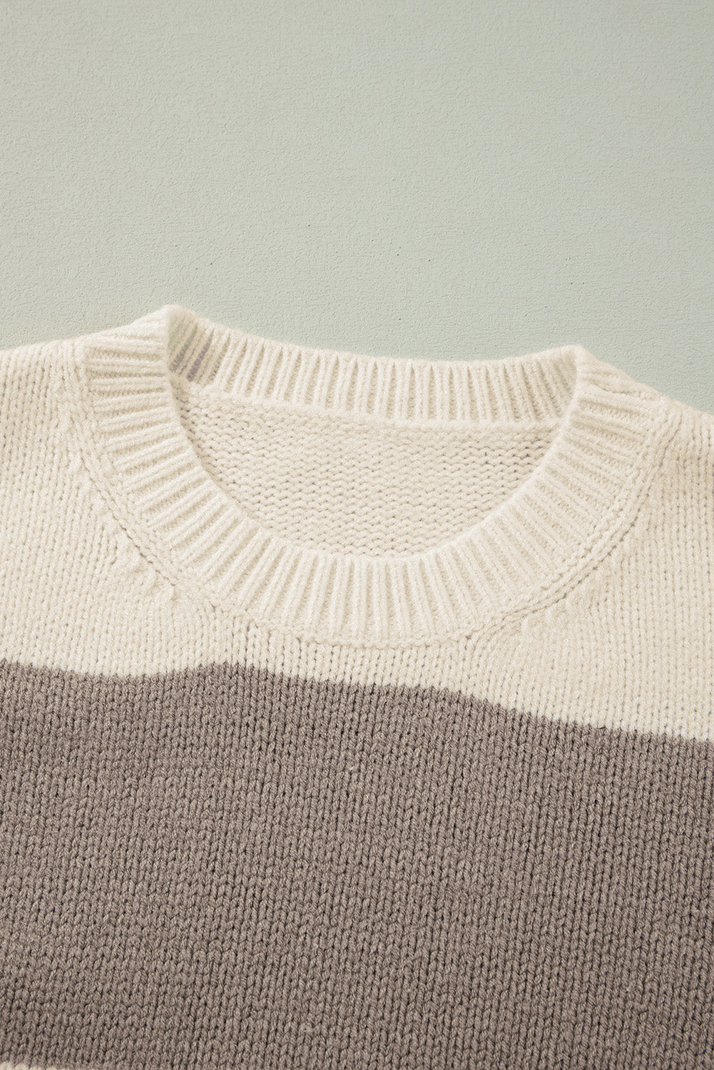 Pull ample à blocs de couleurs Simply Taupe