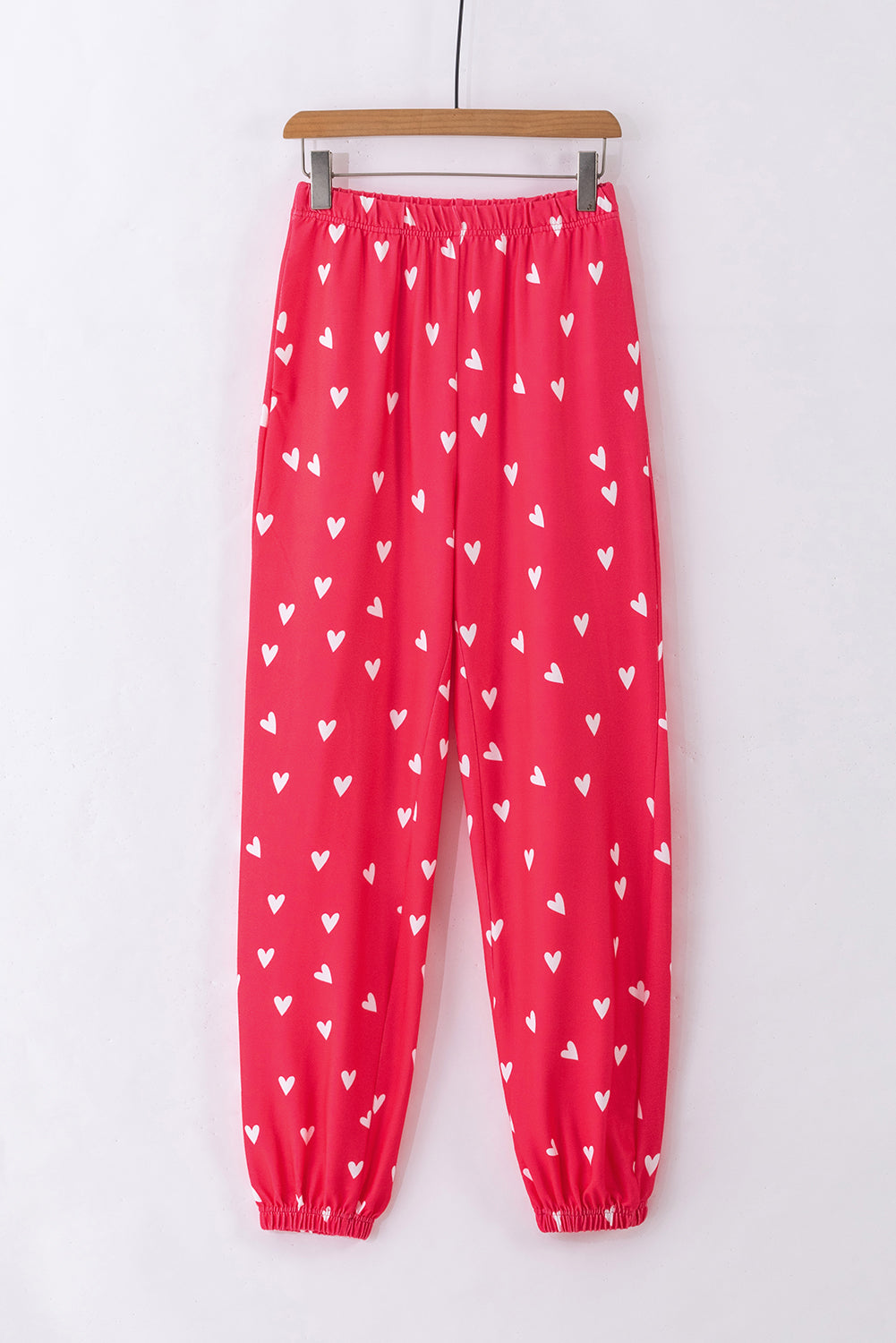 Ensemble pantalon rouge vif à imprimé cœur pour la Saint-Valentin-A WOMAN WE LOVE