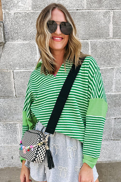 Ample wide patchwork with green stripes and V -neck