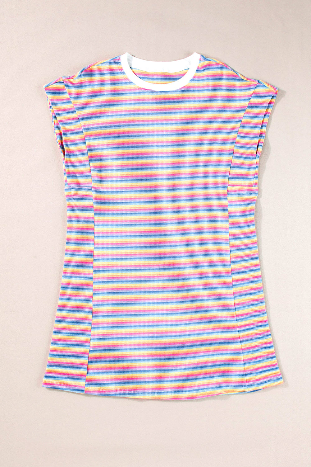 Robe t-shirt rose à rayures et col rond