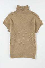 Pull beige texturé à col roulé et manches courtes