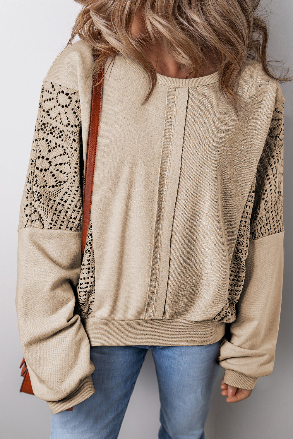 Sweat-shirt en tricot parchemin avec coutures apparentes et bordure côtelée