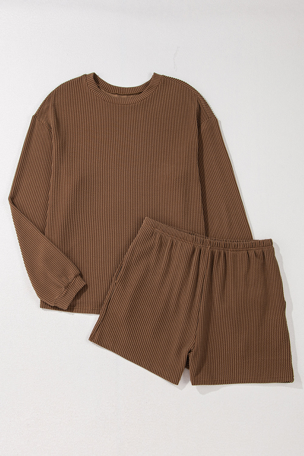 Ensemble haut à manches longues en tricot côtelé marron et short taille haute