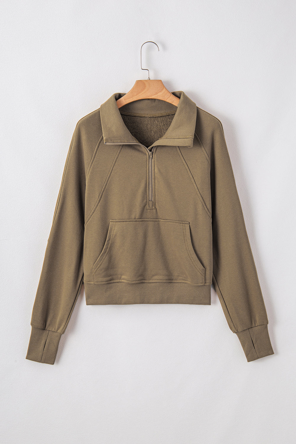 Brown sweatshirt with stand-up collar and kangaroo pocket with quarter-turn zip