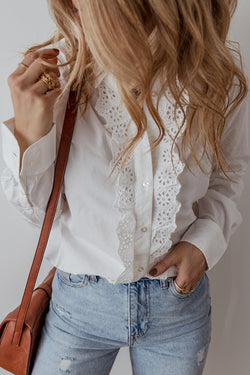 Folded collar buttoned shirt and white lace border