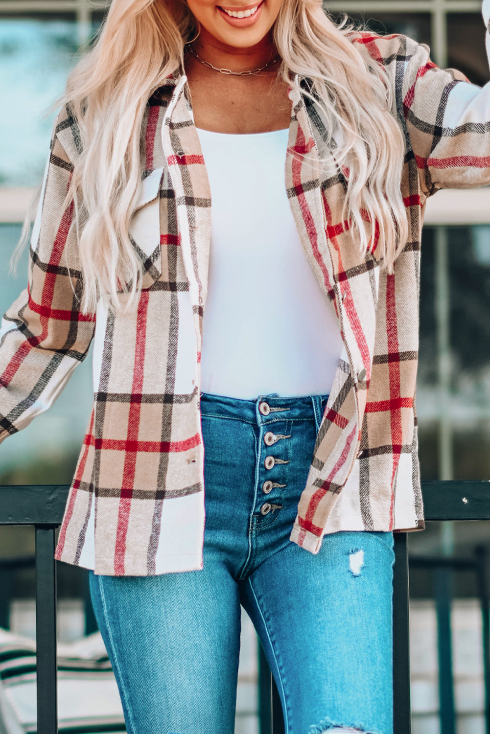 Manteau de chemise boutonné à imprimé à carreaux kaki avec poche