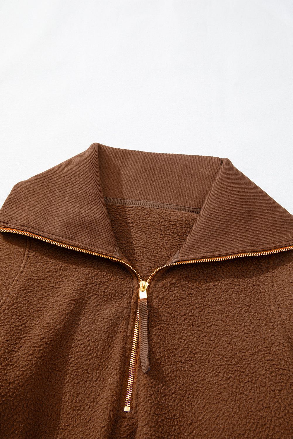 Felpa pullover in pile marrone mezza zip