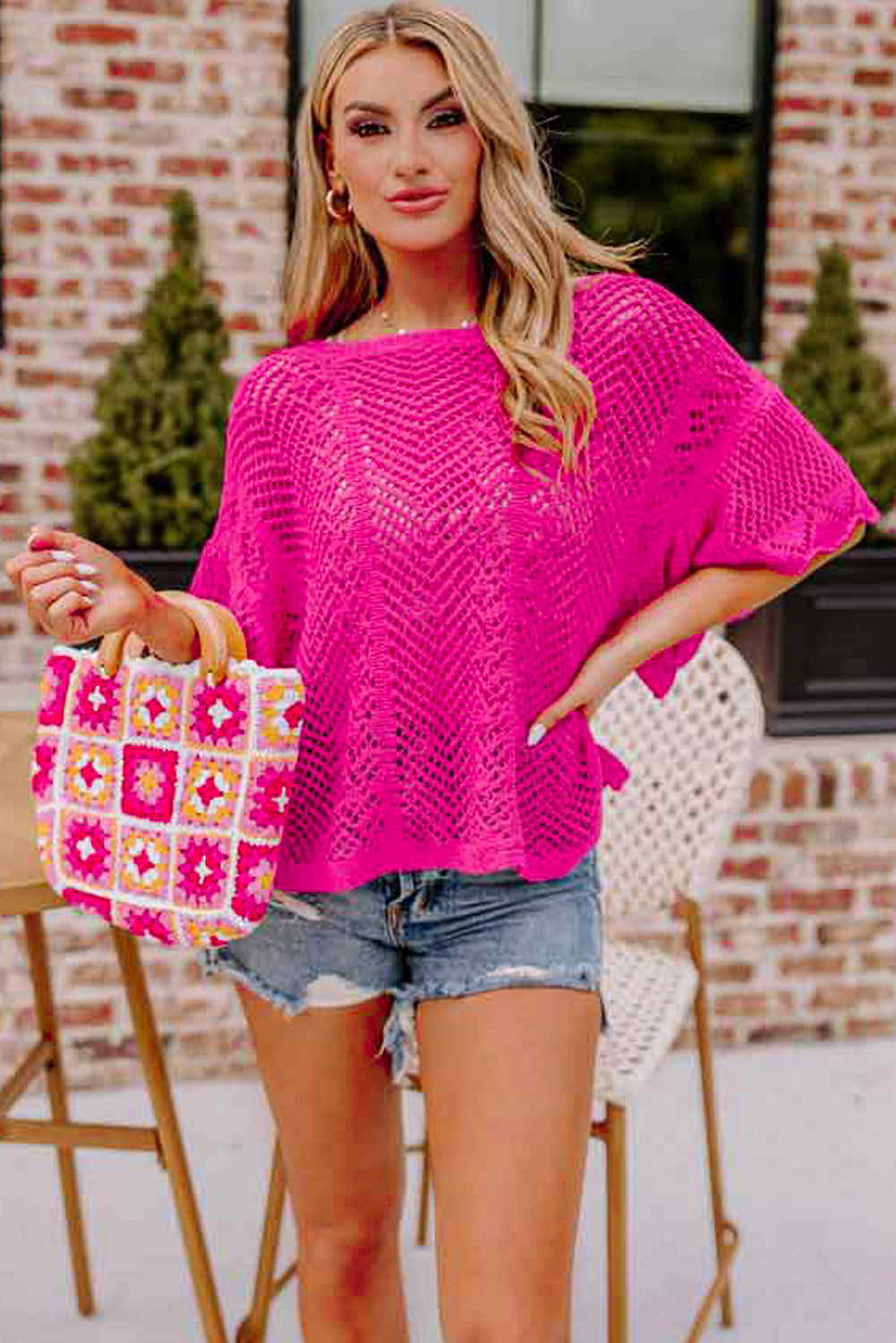 Short -sleeved pink roller -knitting top with scalloped edges