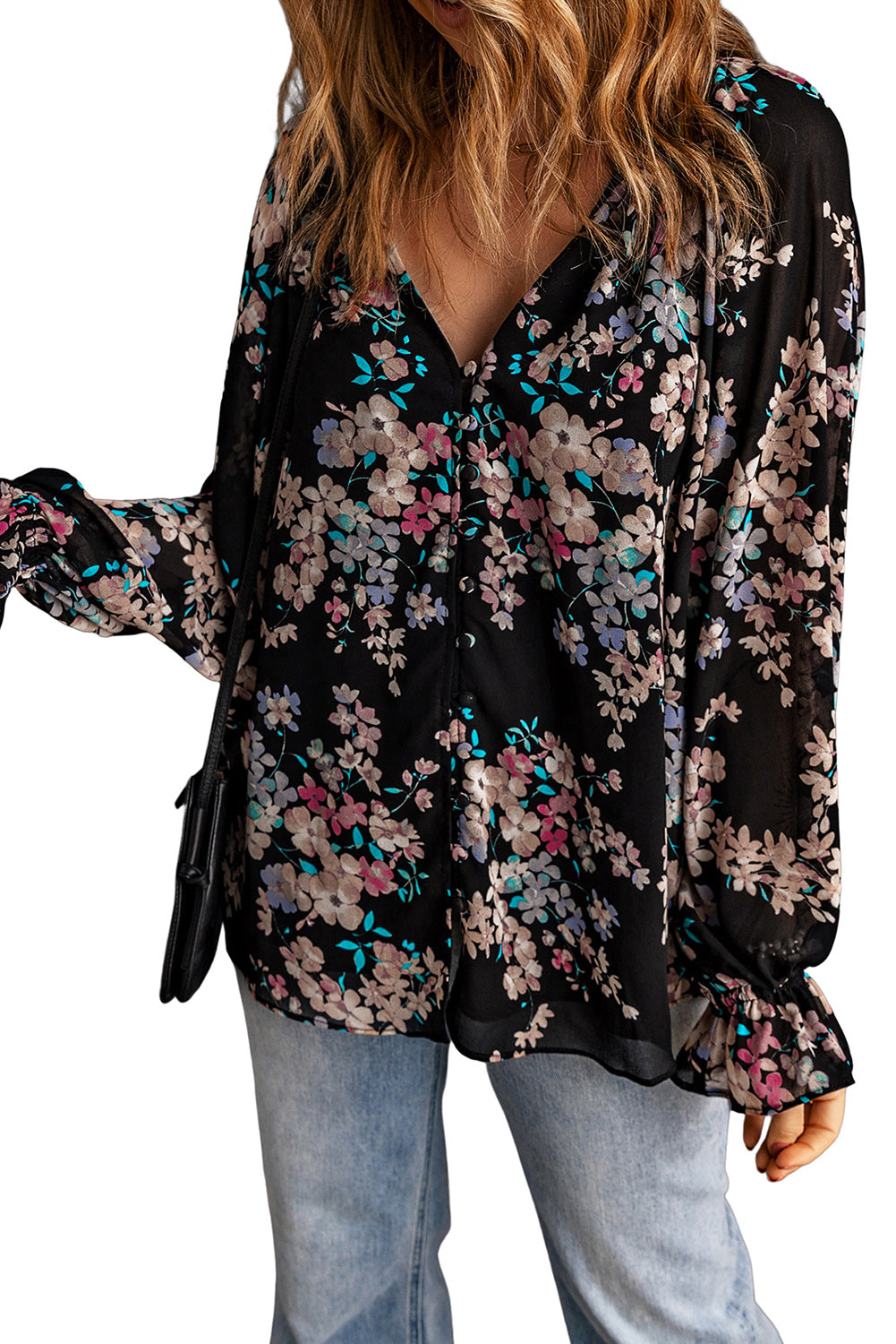 Schwarze Wildblume -Druck -Chiffon -Bluse