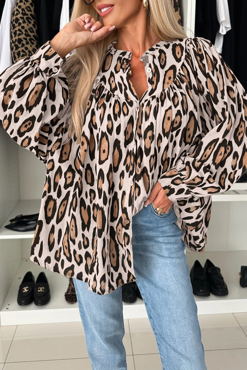 Jet Stream - Diminited relaxed shirt with leopard print and ball sleeves