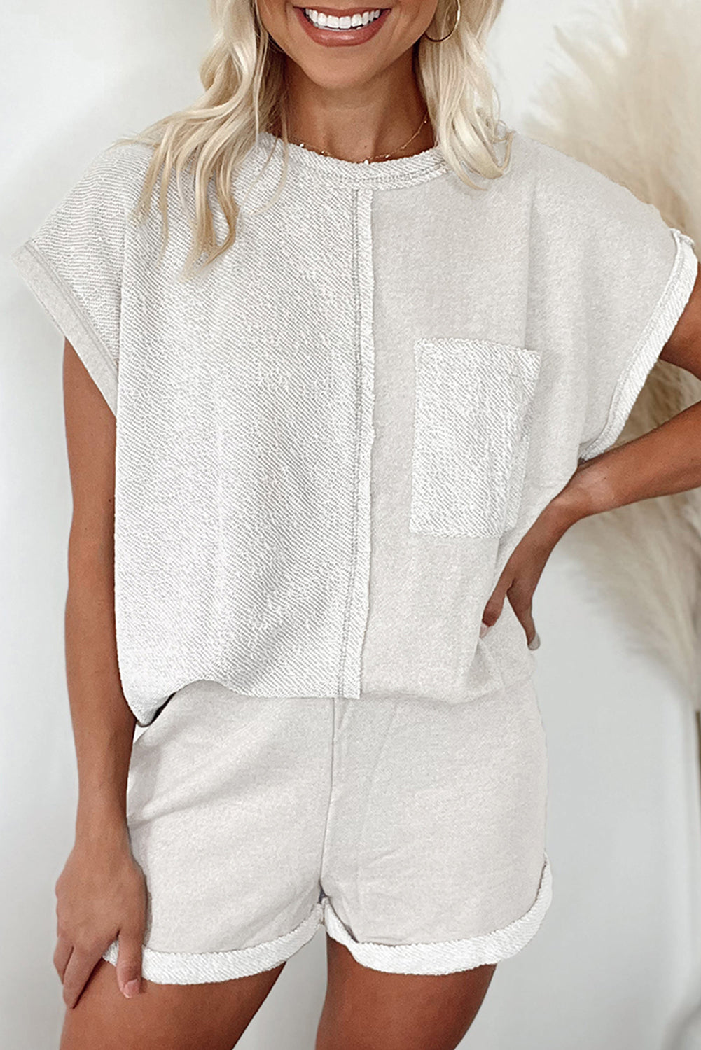 Ensemble t-shirt et short kaki color block avec poche poitrine et coutures apparentes-A WOMAN WE LOVE