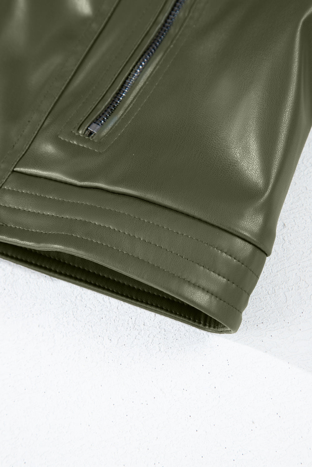 Blouson aviateur coupe slim en similicuir uni vert sauge avec fermeture éclair