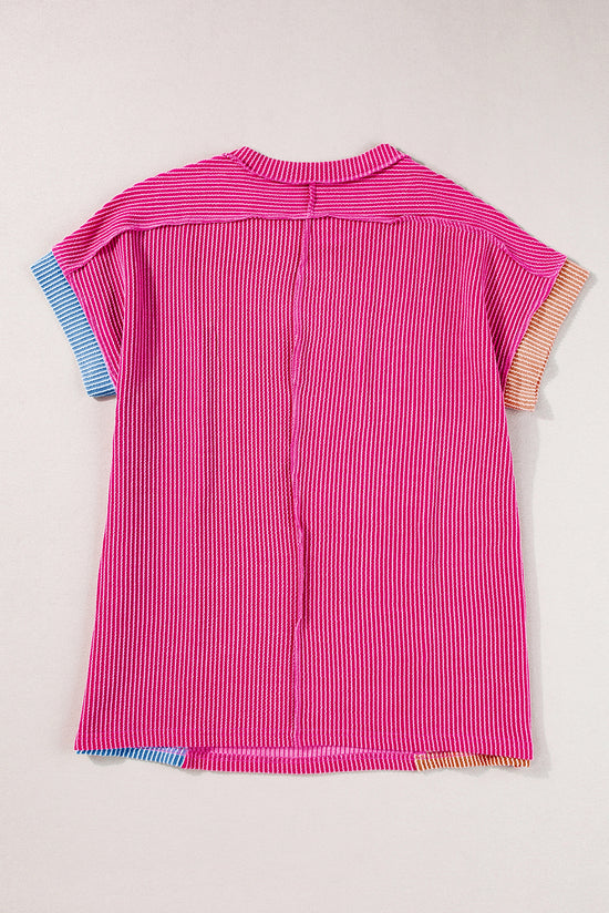 Camiseta con cuello de forma apretada *