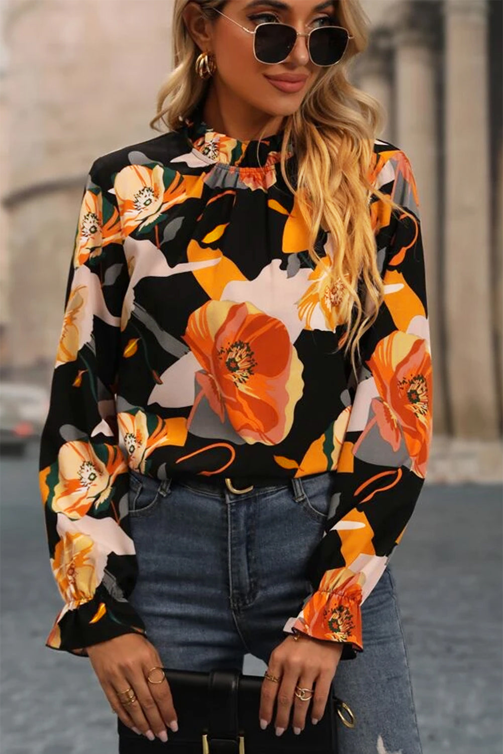 Blouse de cou de cou à imprimé floral noir