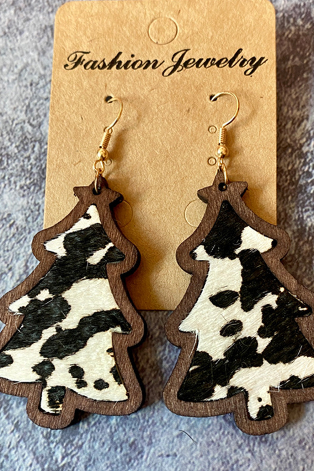 Boucles d'oreilles pendantes en forme d'arbre de Noël à taches de vache noire