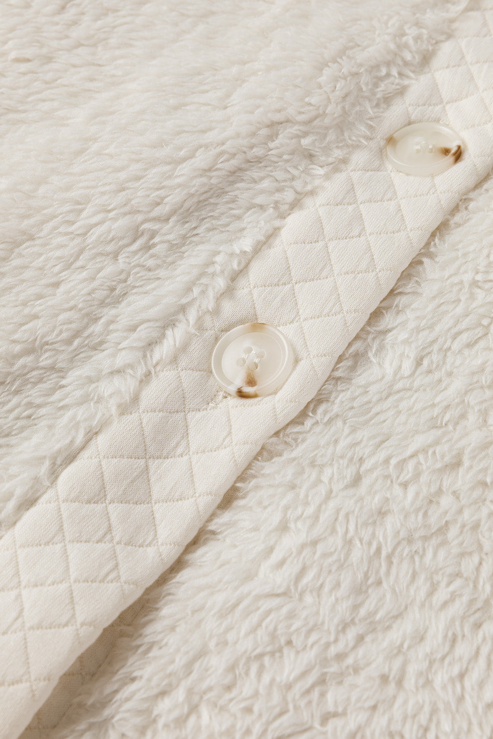 Couleur unie blanche Couleur matelassée Sherpa Patchwork Bouton vers le haut