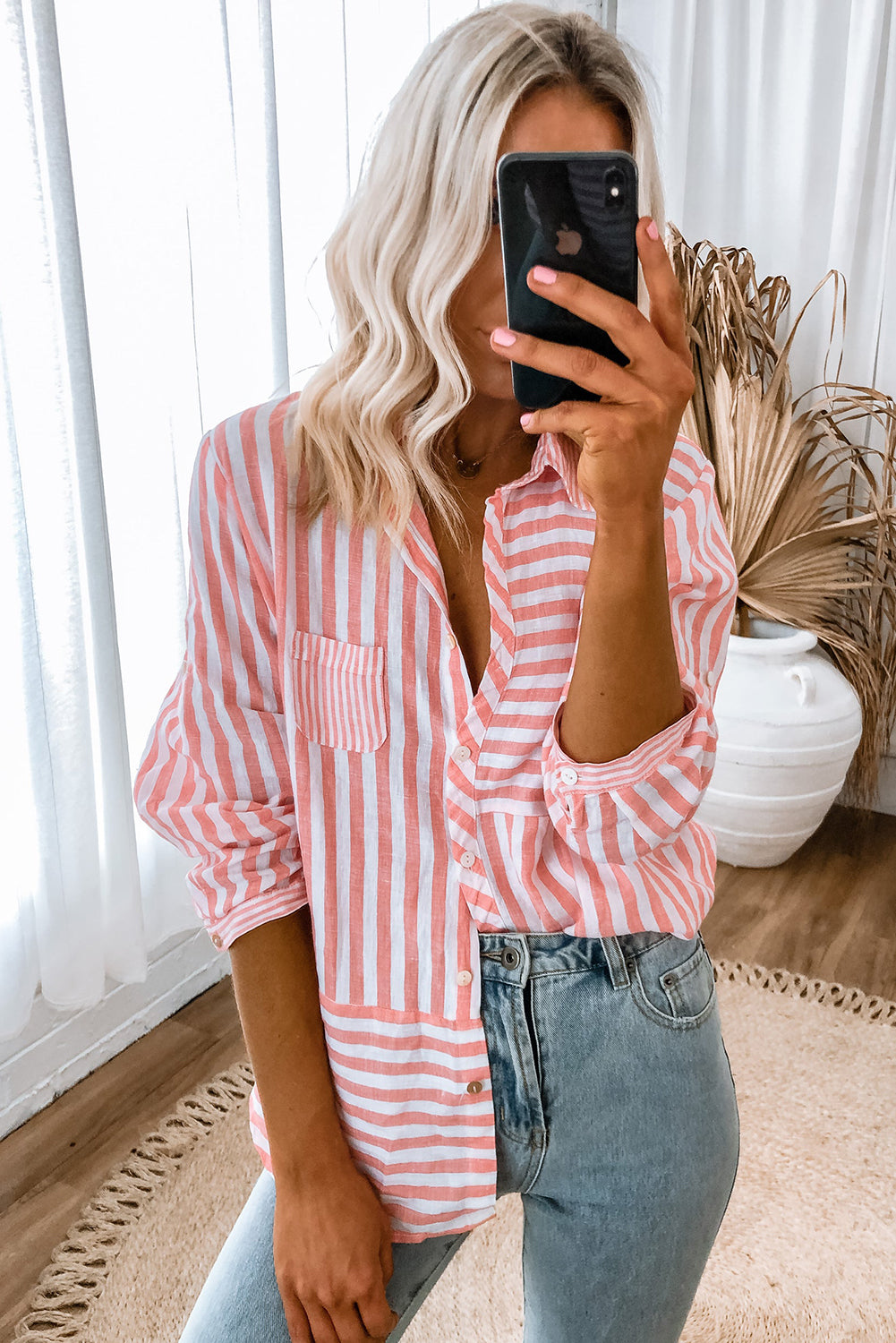 Chemise décontractée boutonnée à manches longues et à rayures roses-A WOMAN WE LOVE