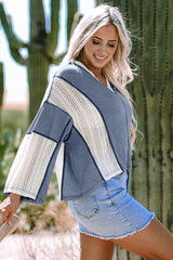 Haut ample haut bas bleu Ashleigh avec détails en crochet et coutures apparentes