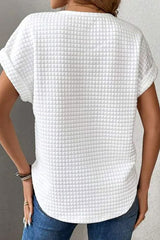 White T-shirt with textured checkered bat handles