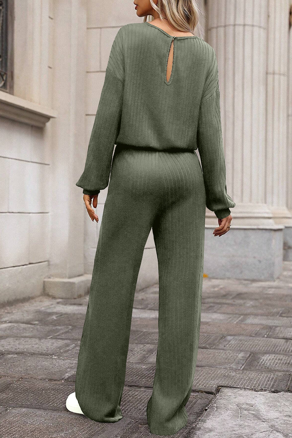 Combinaison taille haute en tricot côtelé uni Laurel Green avec trou de serrure dans le dos-A WOMAN WE LOVE