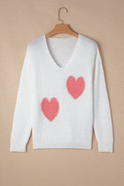 V -neck plush sweater and white pearl core pattern