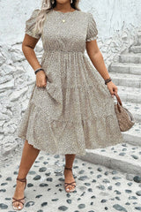 Robe évasée à manches courtes de grande taille *