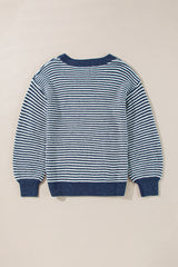 Pull bleu à rayures et manches bouffantes