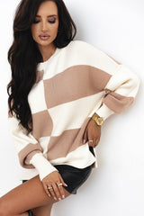 Surprised khaki swollen sweater with side slits and drooping shoulders