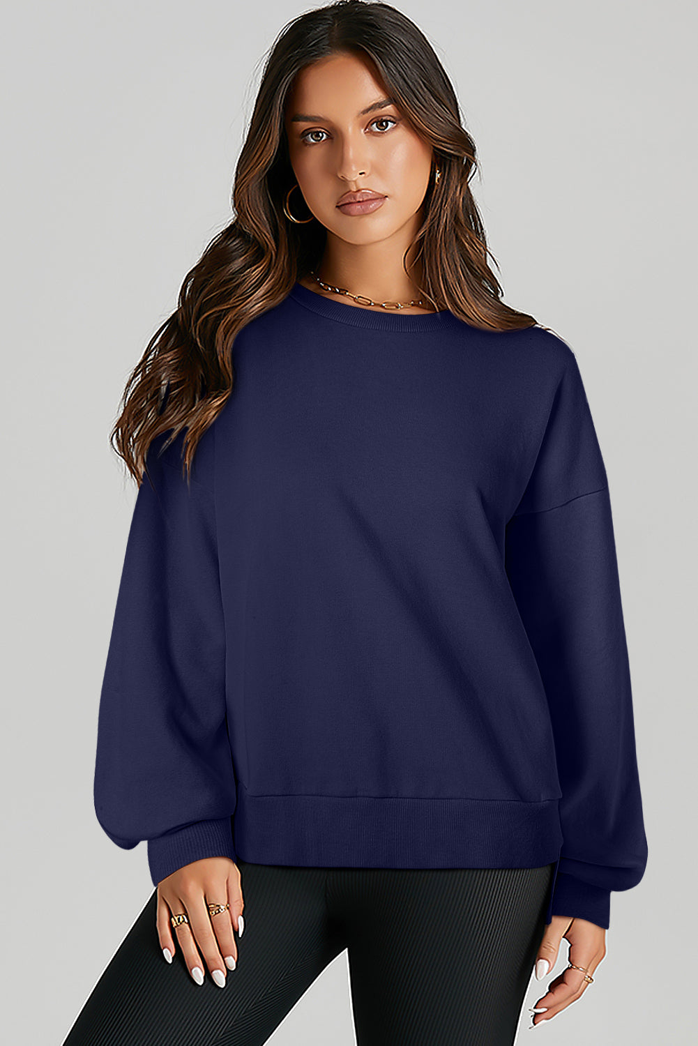 Marineblau fester O -Hals hoher niedriger Saumpullover Sweatshirt