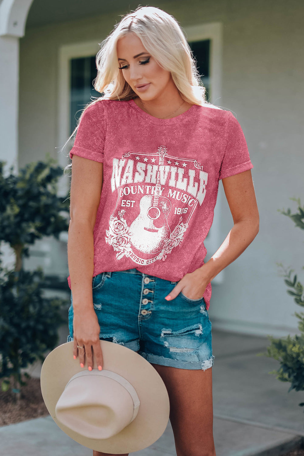 Feuriger Red Nashville Music City Grafikmineral gewaschener T -Shirt