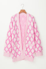 Cardigans en tricot à motif losange rose, ouverts sur le devant, avec poches-A WOMAN WE LOVE