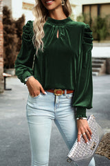 Elegant velvet blouse with a green amount of green *