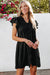 Vestido recto negro con volantes *