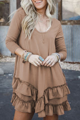 Long sleeve mini-robe and neckline released in goat