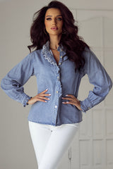 Chemise en jean boutonnée à manches longues et à volants Beau Blue-A WOMAN WE LOVE