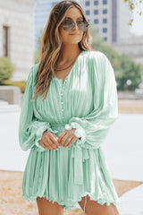 Combi-short plissée à volants et boutons à la taille, col en V, vert-A WOMAN WE LOVE