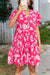 Robe ample à plusieurs niveaux à manches courtes bouffantes et imprimé abstrait rose