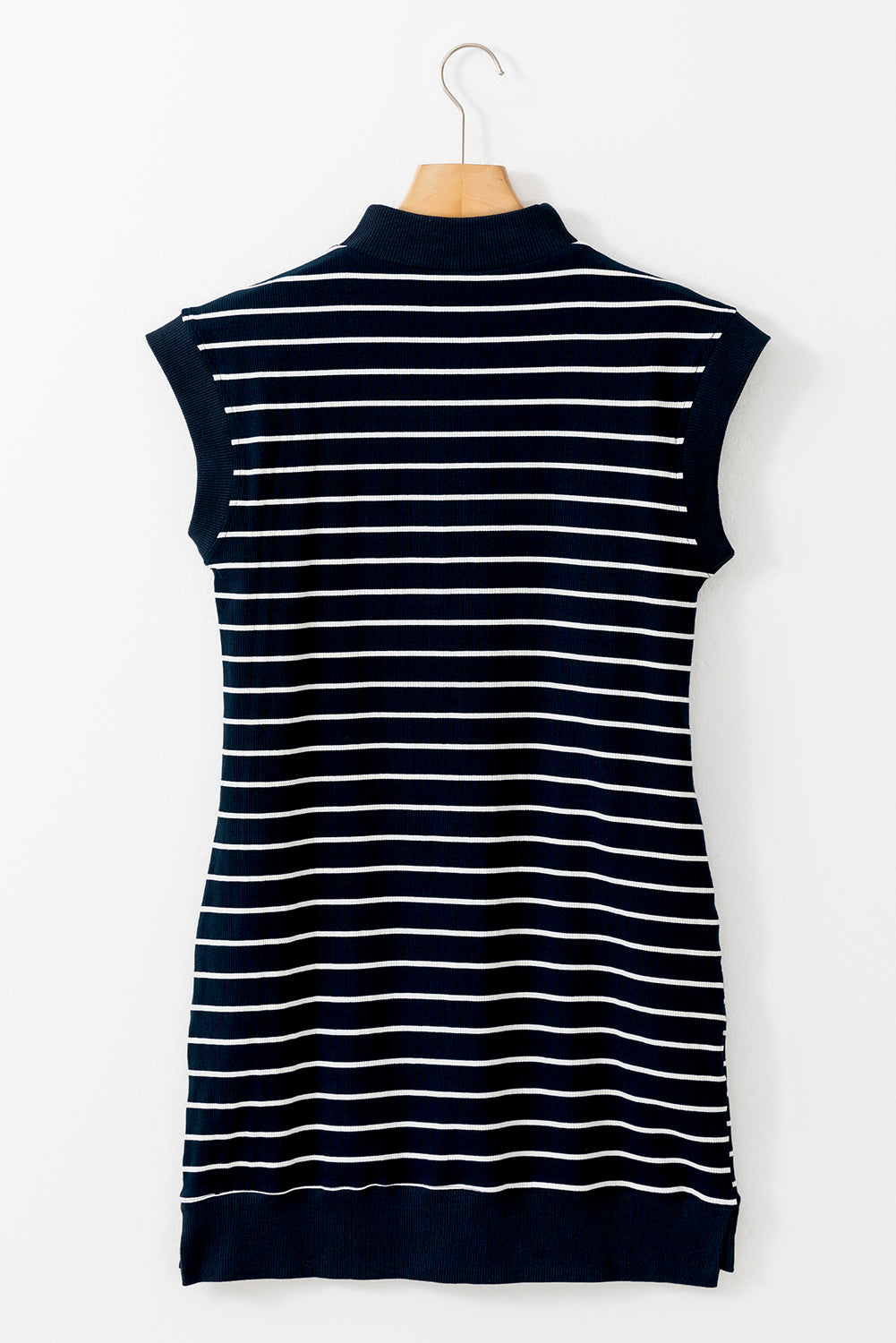 Mini-robe bleu marine à col zippé *
