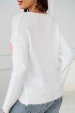 V -neck plush sweater and white pearl core pattern